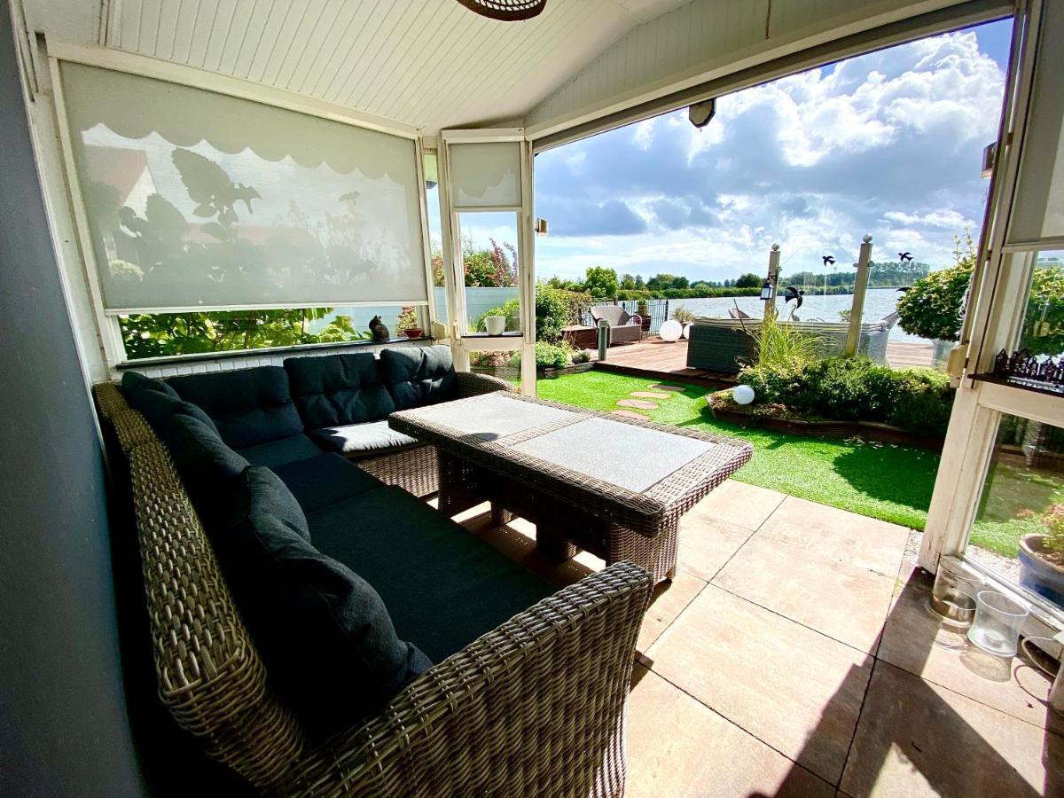 Ferienhaus Mit Wundervollem Seeblick Ferienpark Vislust Ijsselmeer Wervershoof المظهر الخارجي الصورة